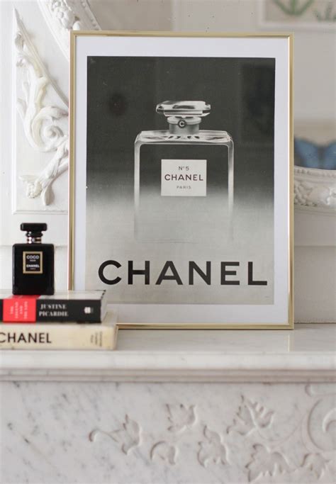 parfum chanel image pour cadre|Coco chanel cadre .